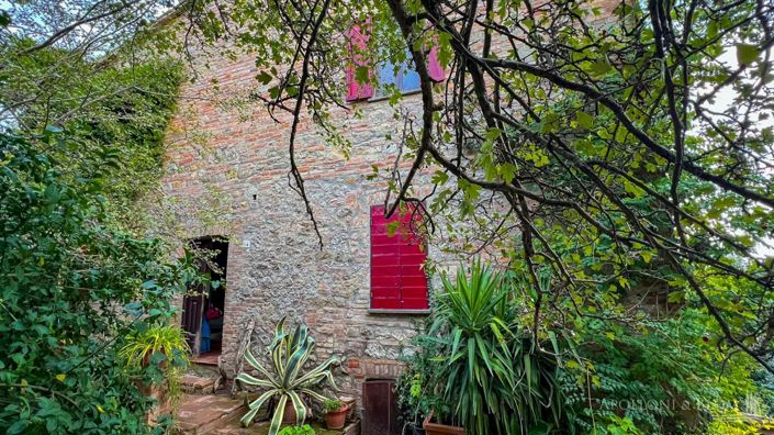 Image No.21-3 Bed Apartment for sale