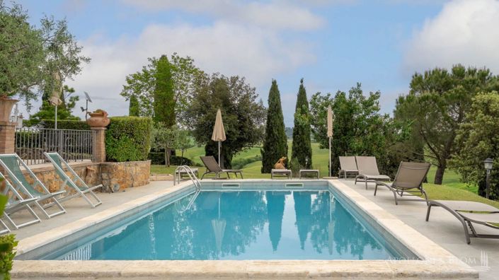 Image No.11-Appartement de 15 chambres à vendre à Sienne