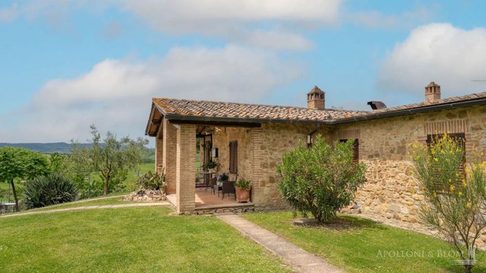 Image No.14-Appartement de 15 chambres à vendre à Sienne