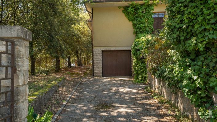 Image No.10-4 Bed Villa for sale