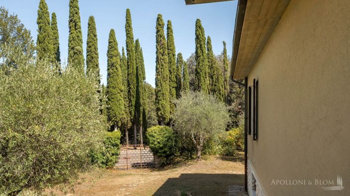 Image No.10-4 Bed Villa for sale