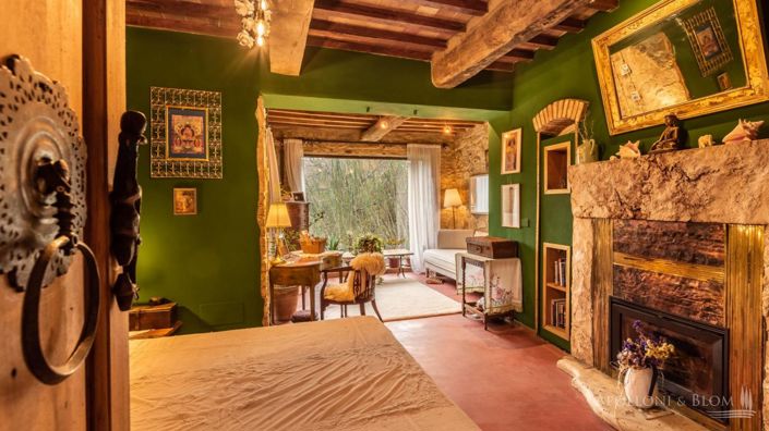 Image No.18-3 Bed Apartment for sale