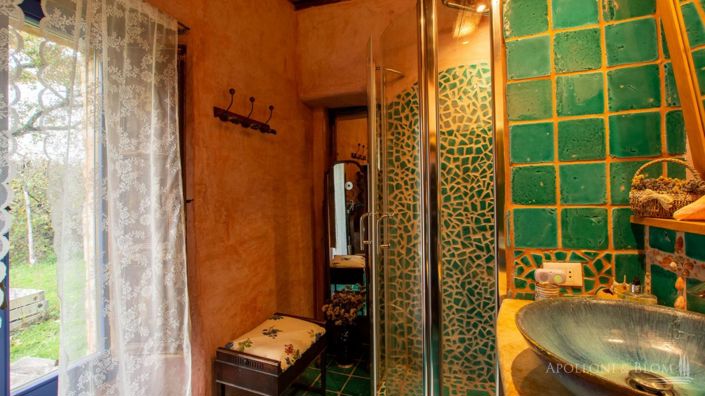 Image No.21-3 Bed Apartment for sale