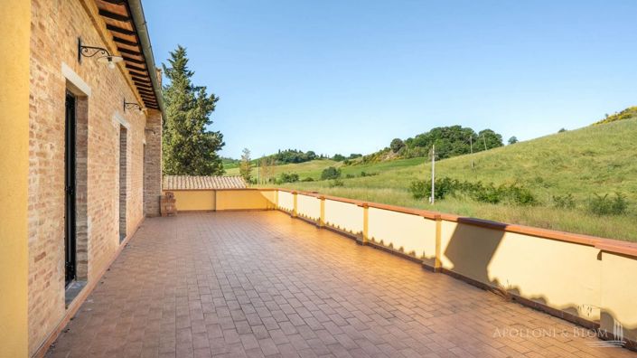 Image No.10-Appartement de 15 chambres à vendre à Montalcino