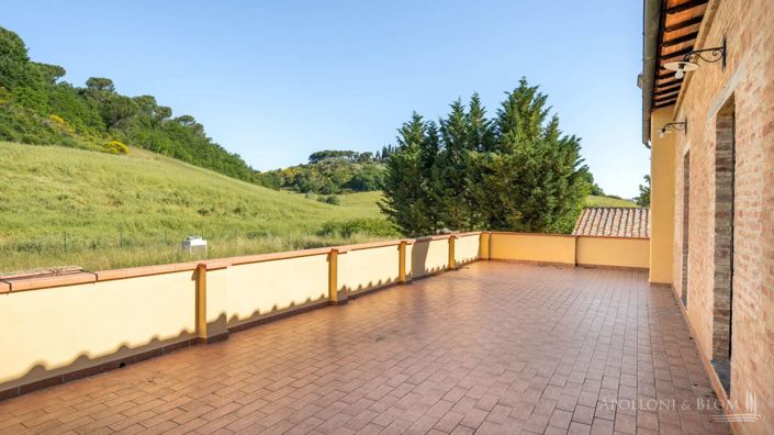 Image No.11-Appartement de 15 chambres à vendre à Montalcino