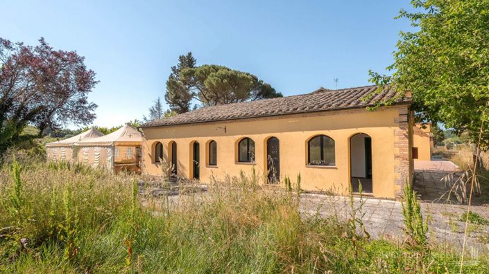 Image No.18-Appartement de 15 chambres à vendre à Montalcino