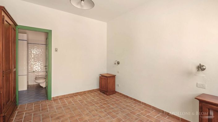 Image No.29-Appartement de 15 chambres à vendre à Montalcino