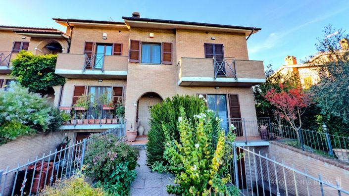 Image No.9-Appartement de 3 chambres à vendre à Citta della Pieve