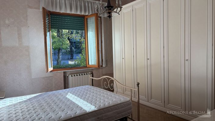 Image No.20-2 Bed Apartment for sale