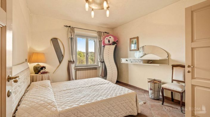 Image No.18-5 Bed Villa for sale