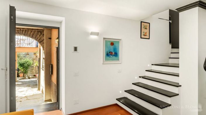 Image No.12-2 Bed Apartment for sale