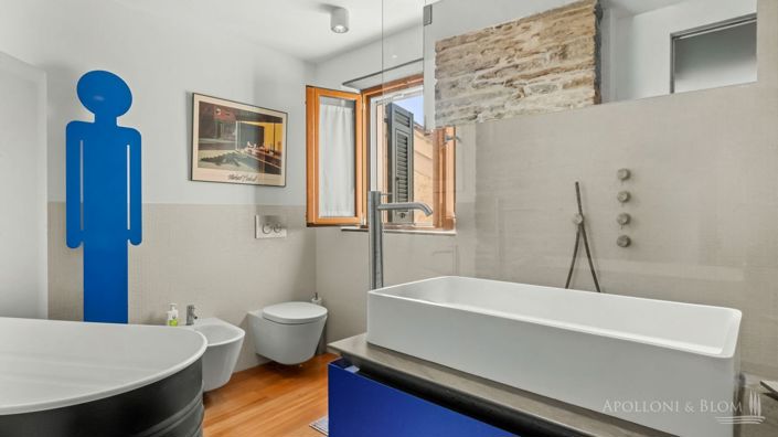 Image No.9-Appartement de 2 chambres à vendre à Genova