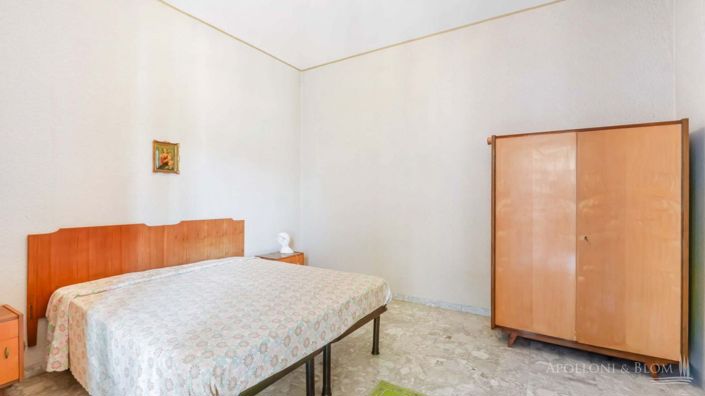 Image No.17-4 Bed Apartment for sale