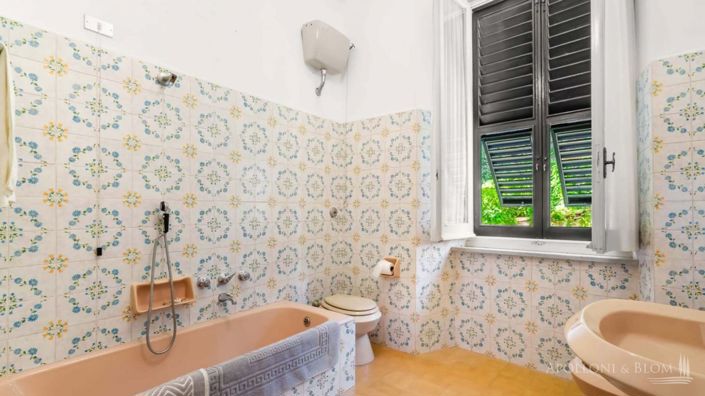 Image No.20-4 Bed Apartment for sale