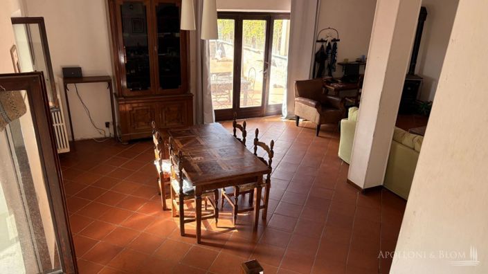 Image No.18-4 Bed Apartment for sale