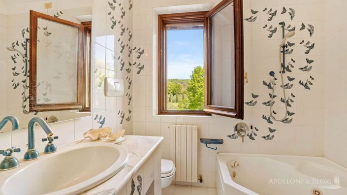 Image No.21-6 Bed Villa for sale