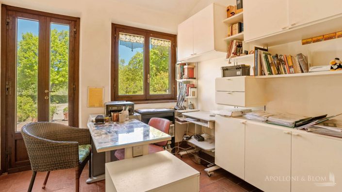 Image No.12-3 Bed Apartment for sale