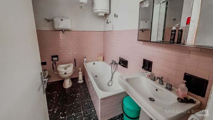 Image No.10-4 Bed Apartment for sale