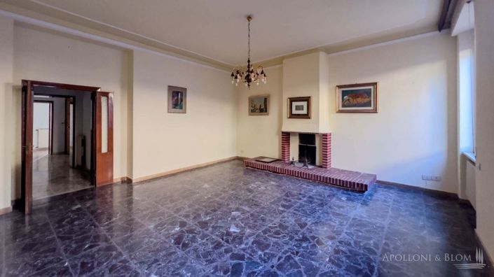 Image No.7-4 Bed Apartment for sale