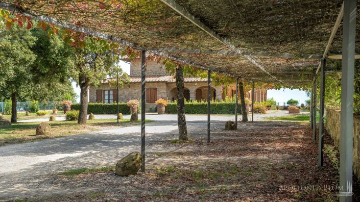 Image No.6-6 Bed Apartment for sale