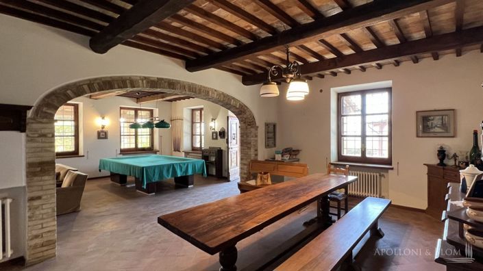 Image No.2-5 Bed Vineyard for sale