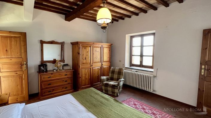 Image No.23-5 Bed Vineyard for sale