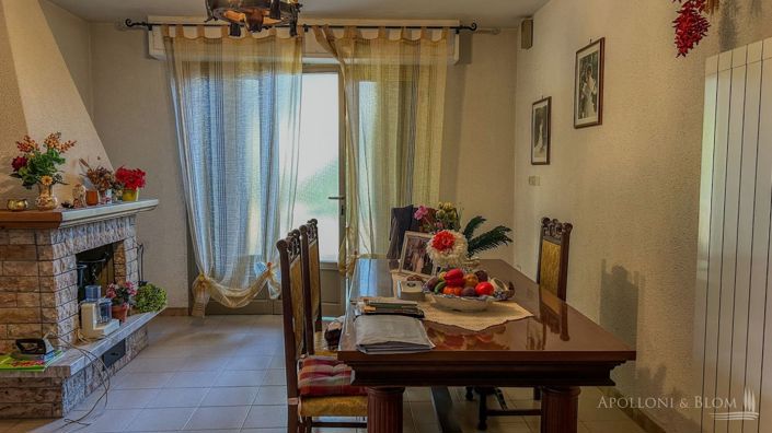 Image No.14-2 Bed Country House for sale