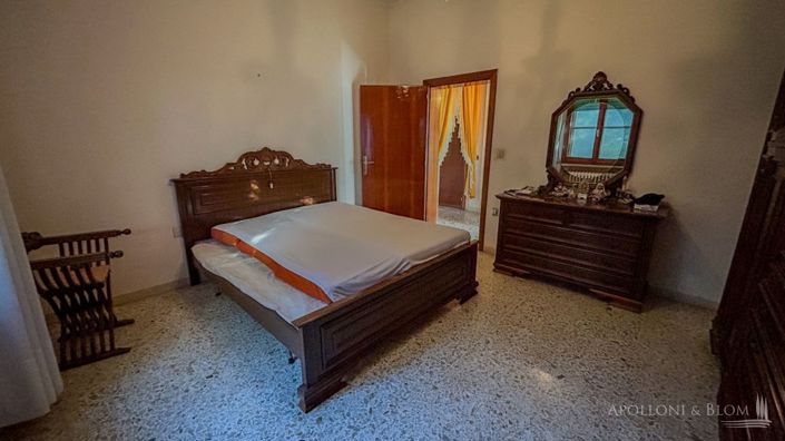 Image No.27-2 Bed Country House for sale