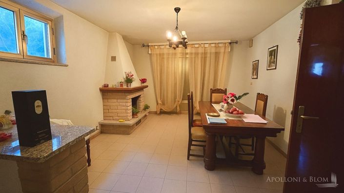 Image No.3-2 Bed Country House for sale