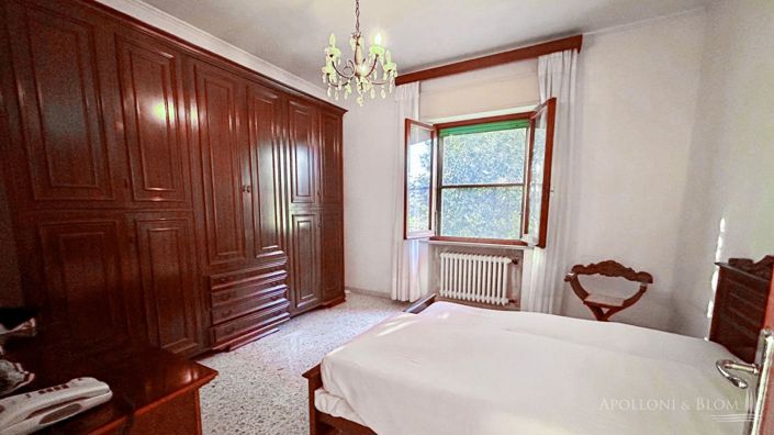 Image No.8-2 Bed Country House for sale