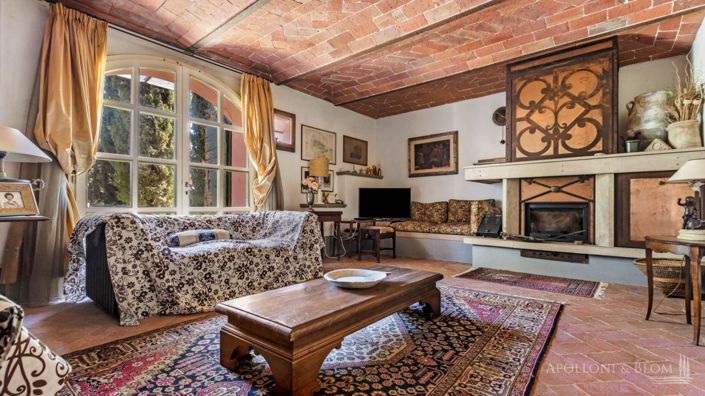 Image No.5-10 Bed Apartment for sale