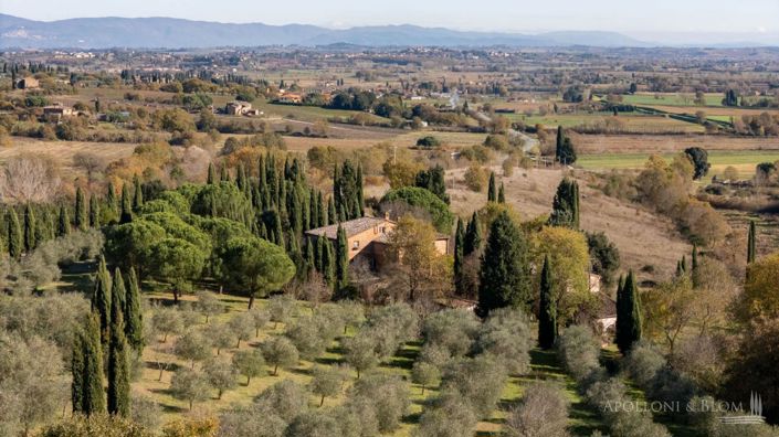 Image No.5-10 Bed Apartment for sale