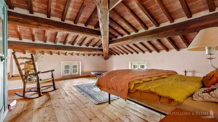 Image No.6-10 Bed Apartment for sale