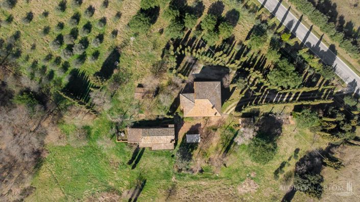 Image No.8-10 Bed Apartment for sale