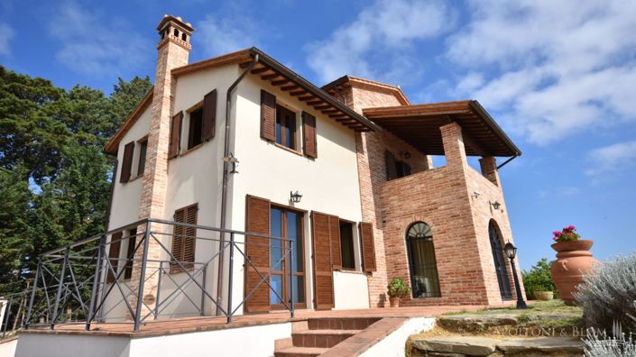 Image No.6-21 Bed Apartment for sale