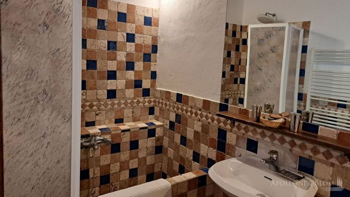 Image No.21-13 Bed Apartment for sale