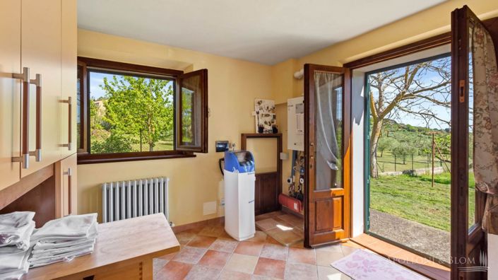 Image No.17-4 Bed Apartment for sale