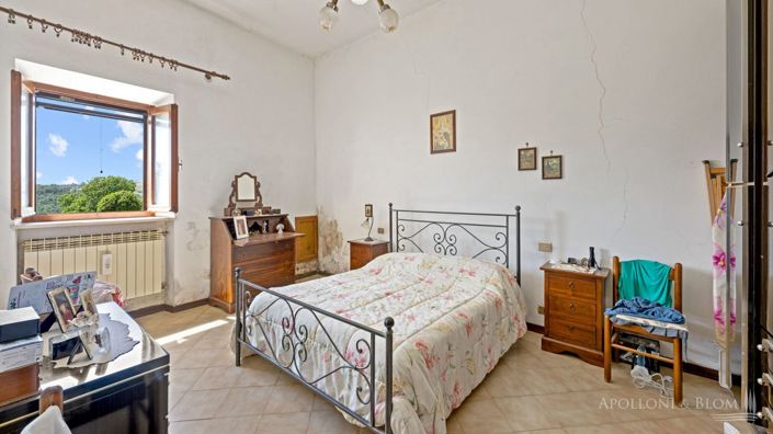Image No.4-4 Bed Apartment for sale