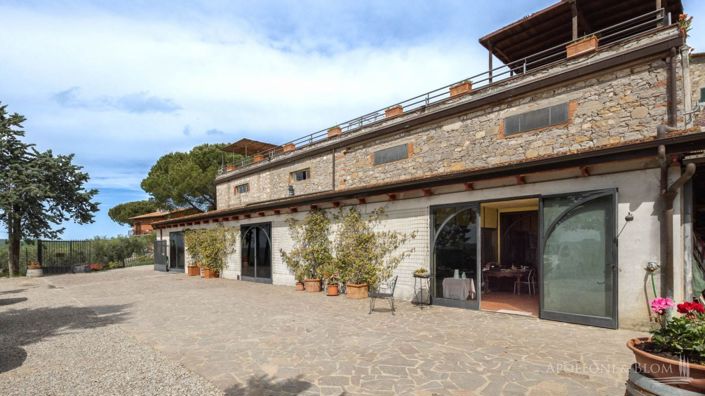 Image No.23-5 Bed Vineyard for sale