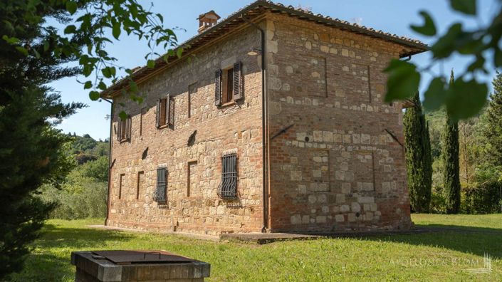 Image No.10-3 Bed Apartment for sale