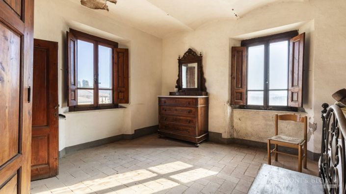 Image No.12-3 Bed Apartment for sale