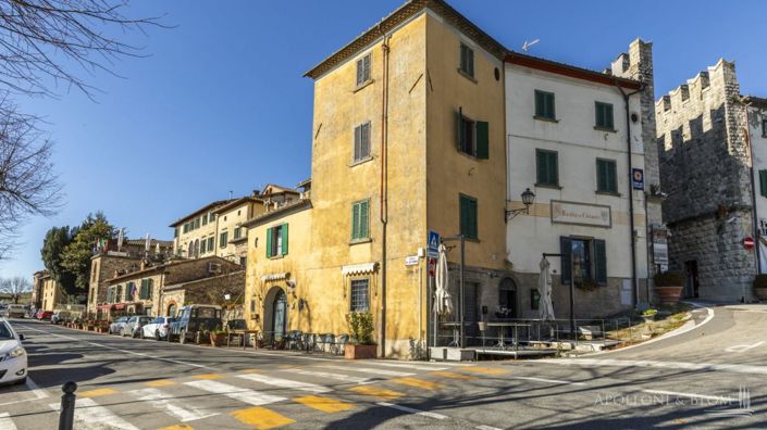 Image No.25-3 Bed Apartment for sale