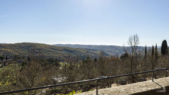 Image No.28-3 Bed Apartment for sale