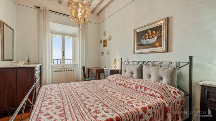 Image No.18-3 Bed Apartment for sale