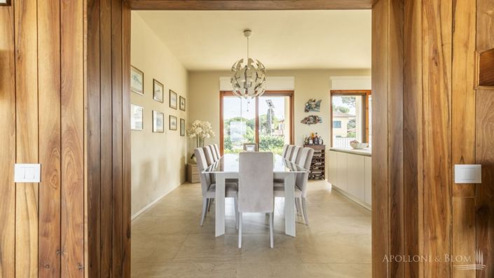 Image No.12-6 Bed Villa for sale