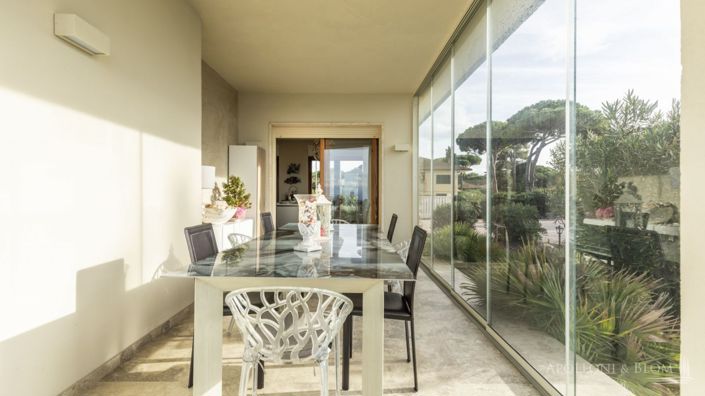 Image No.19-6 Bed Villa for sale