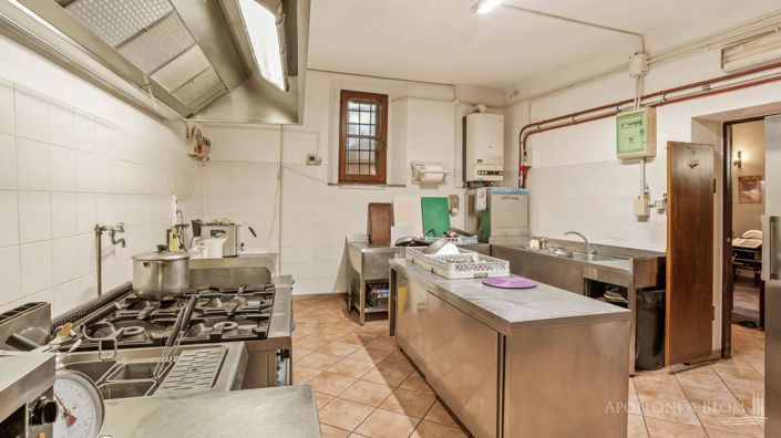 Image No.16-5 Bed Apartment for sale