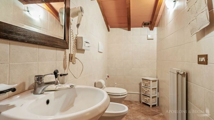 Image No.26-5 Bed Apartment for sale