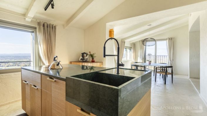 Image No.3-3 Bed Apartment for sale