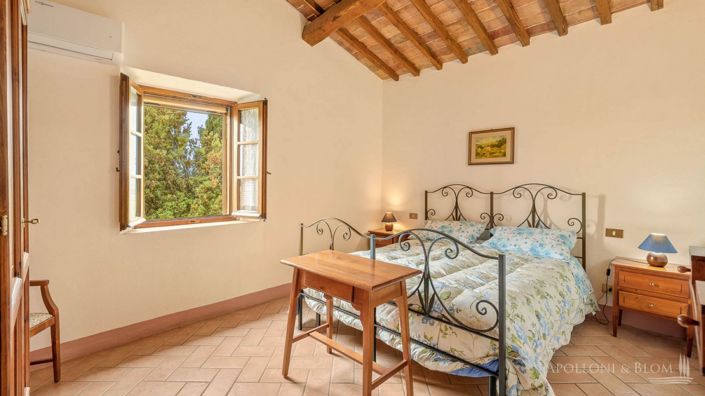 Image No.23-11 Bed Apartment for sale